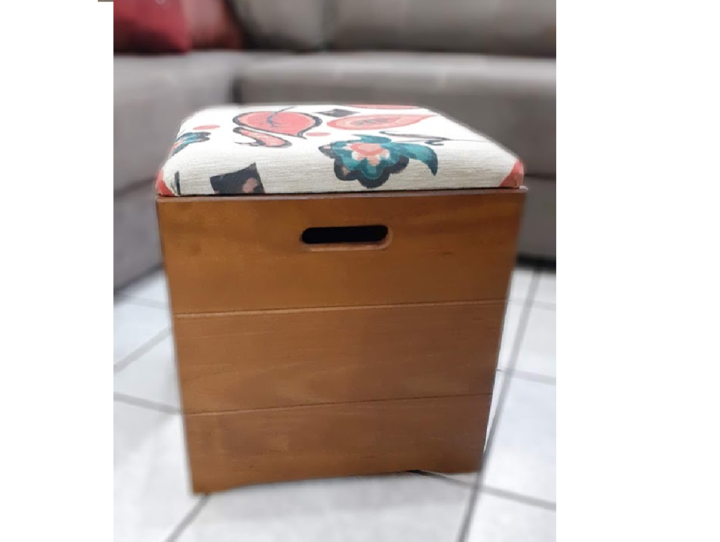 Puff Baú Imperial (ESTAMPAS VARIADAS)